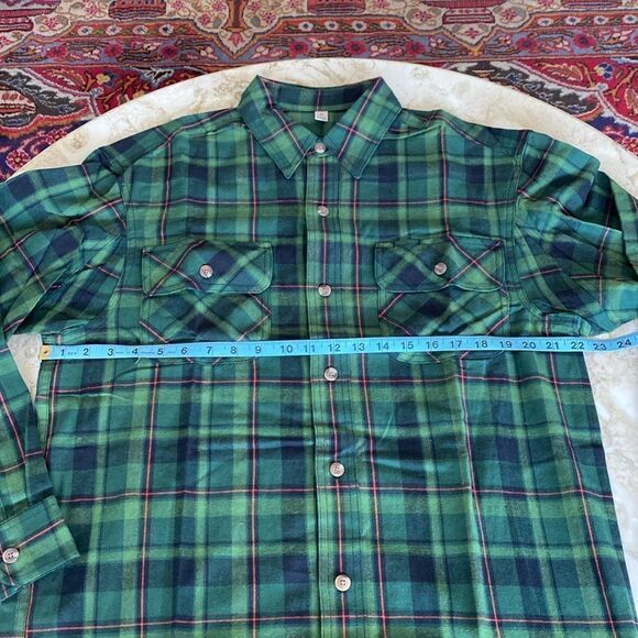 NEW! 100% Cotton Flannel Plaid Button Down Shirt - Picture 9 of 11